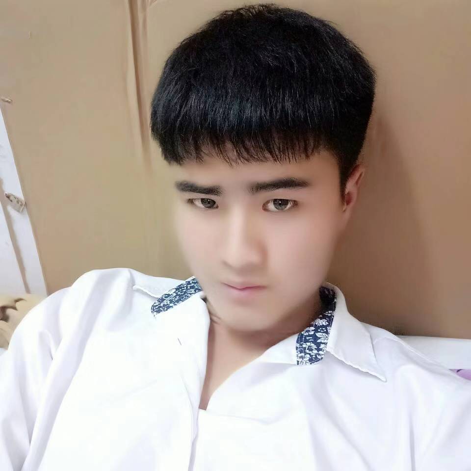 爱情笑安静的照片
