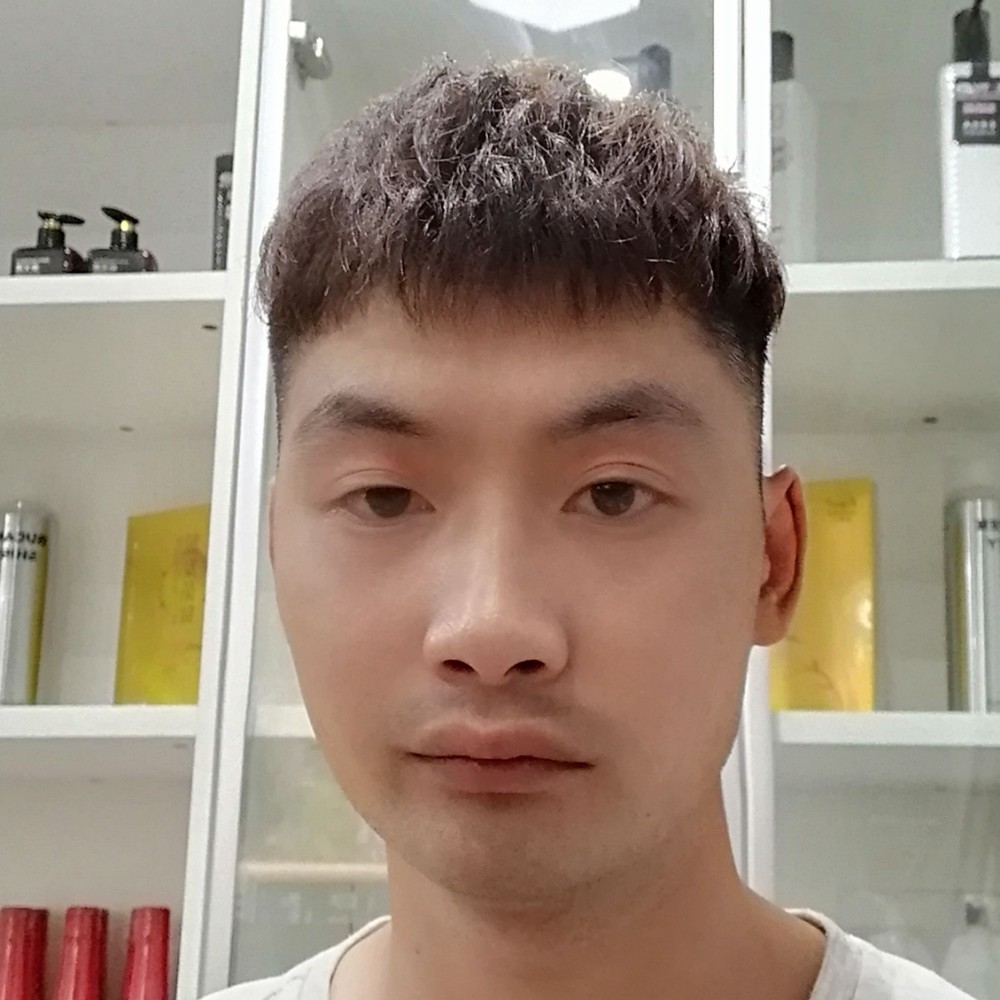 想人陪迎可乐的照片
