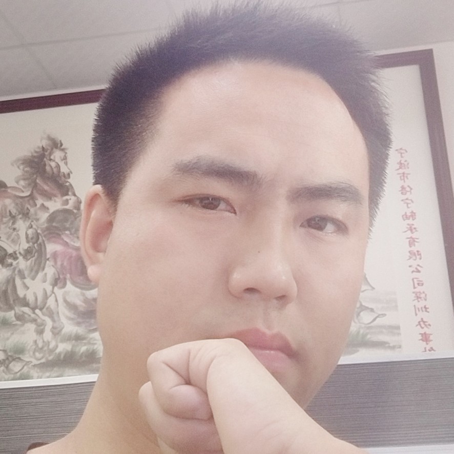 不屑的酸奶的照片