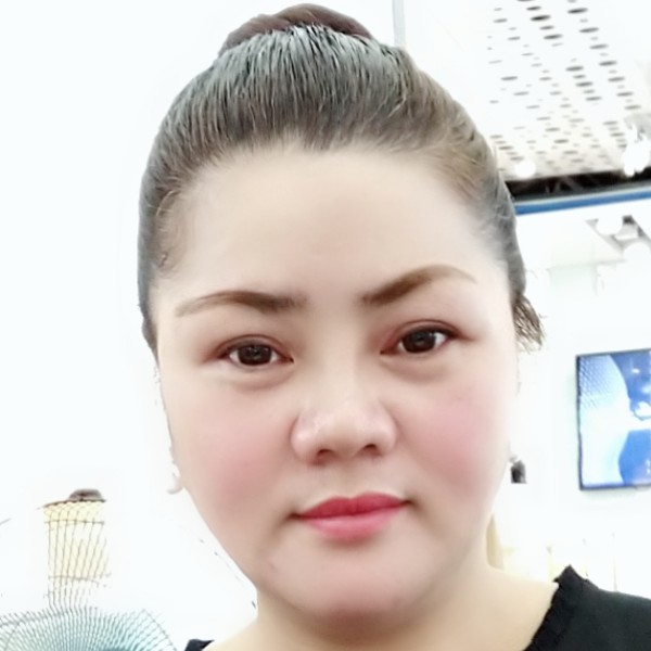 楼房挽手苗条的照片