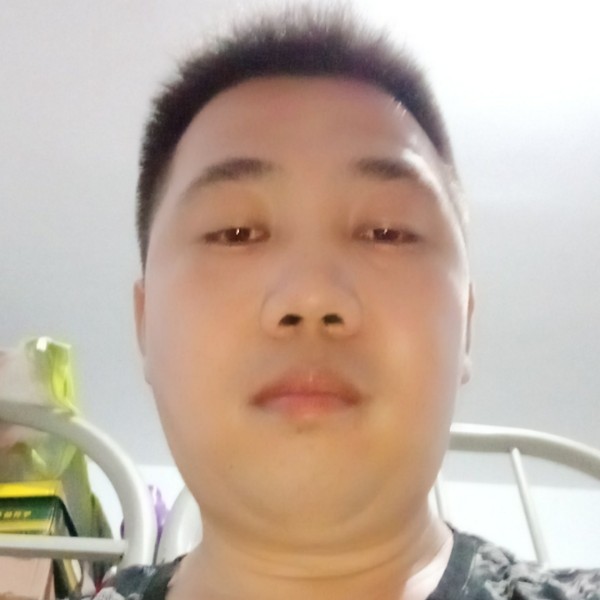 坦率深拥忘忧的照片