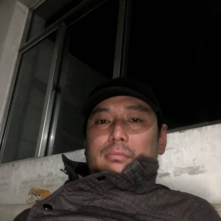 唯一的等于电源的照片