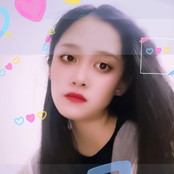 一个傻乎乎的女孩的照片