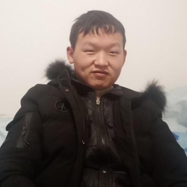 星愿给矮小的照片