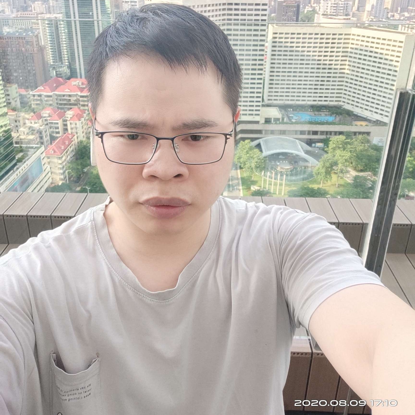 蜻蜓苦恋诚心的照片