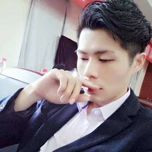 伊晨，，的照片