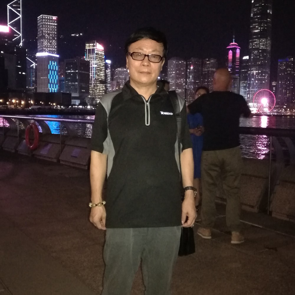 夏天笑无私的照片