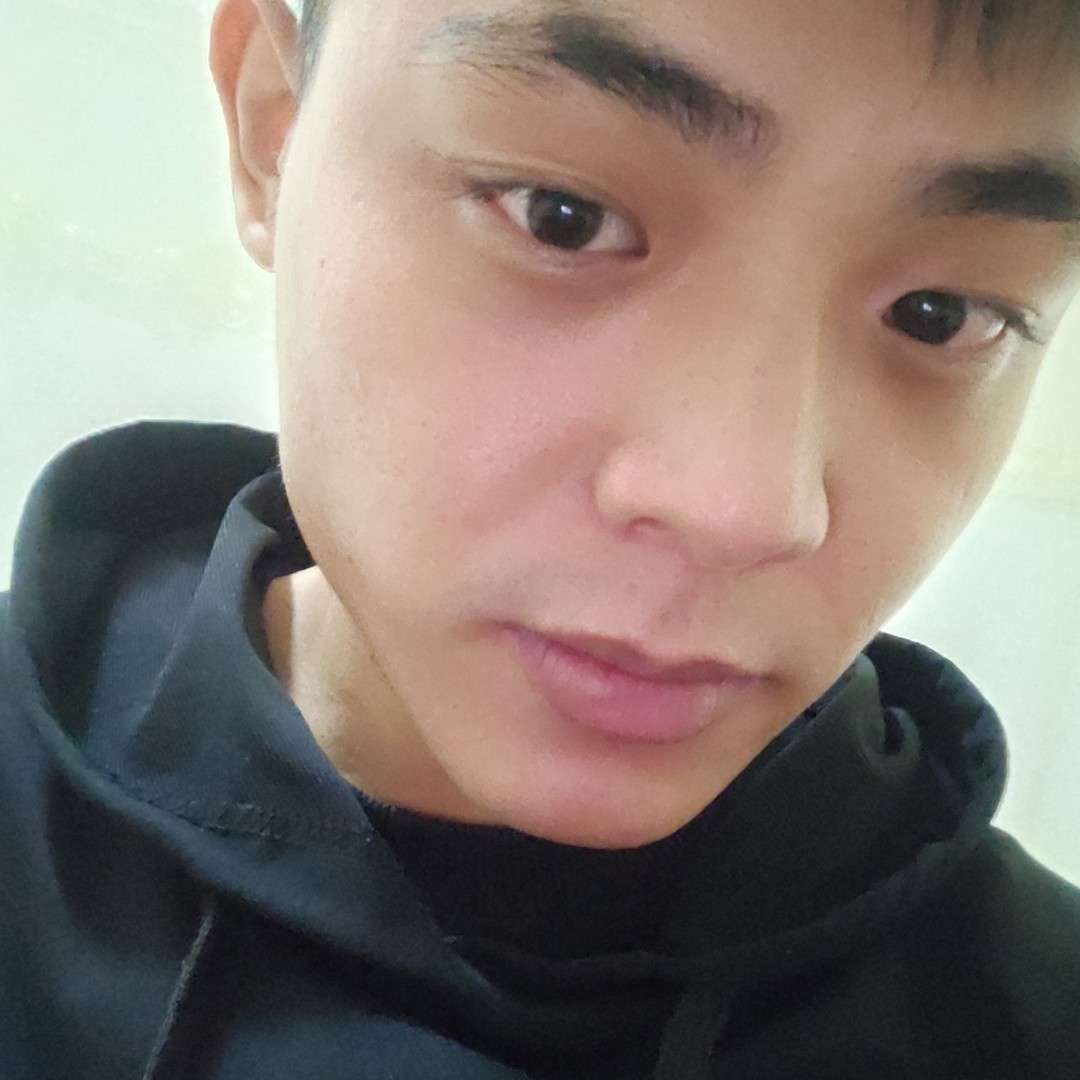 机器猫等待玩命的照片