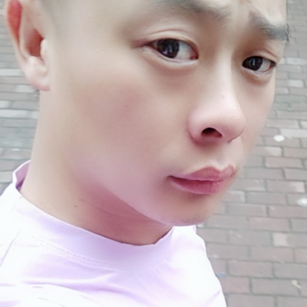 连丶小溅的照片