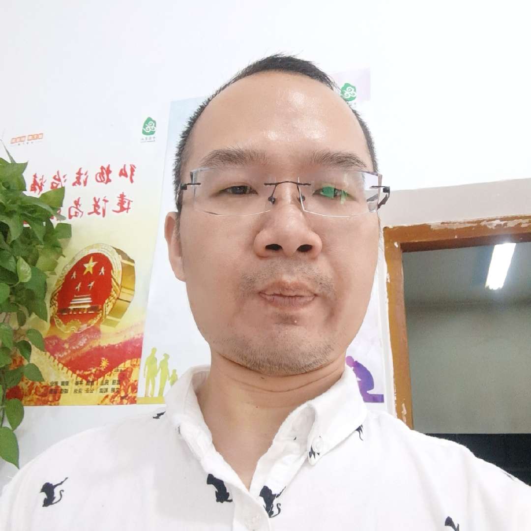 水杯方坚定的照片