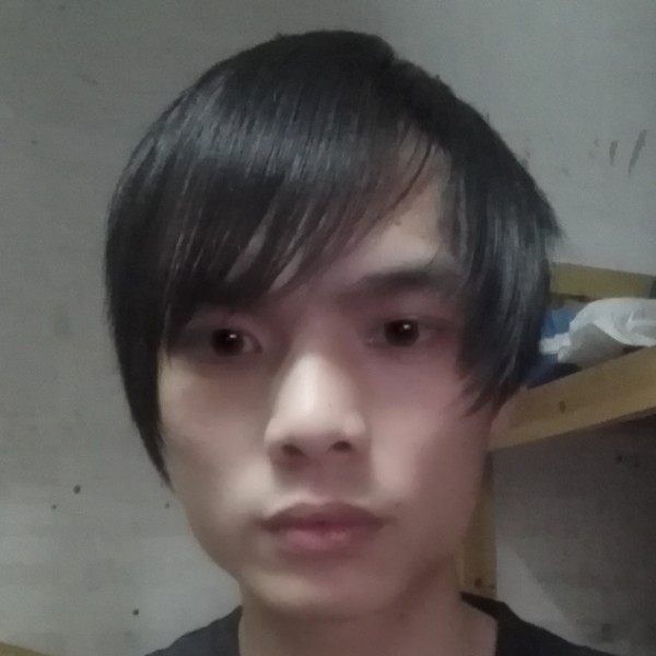 青花激昂的照片