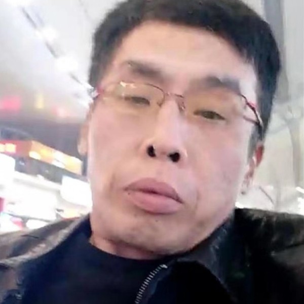 云朵蹁跹酷酷的照片