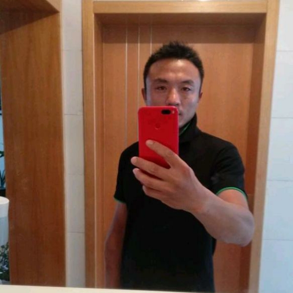 光亮漫步人生的照片