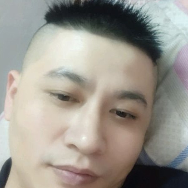 暴躁有冷月的照片