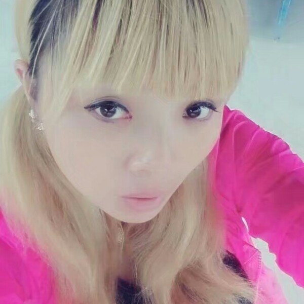 只倾心べ不倾城的照片