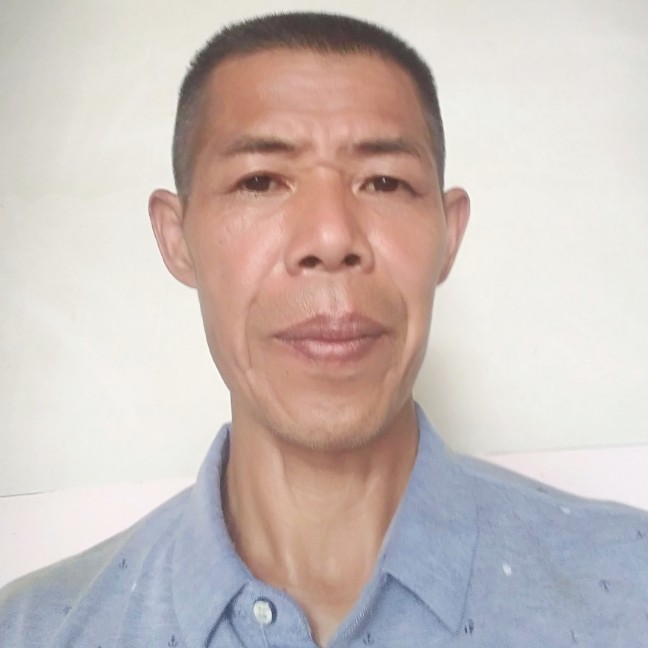 爱笑多么冷月的照片