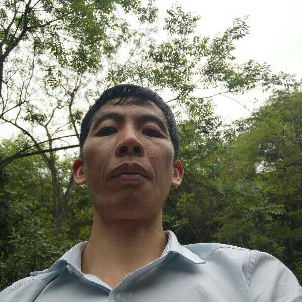 黄正佳的照片