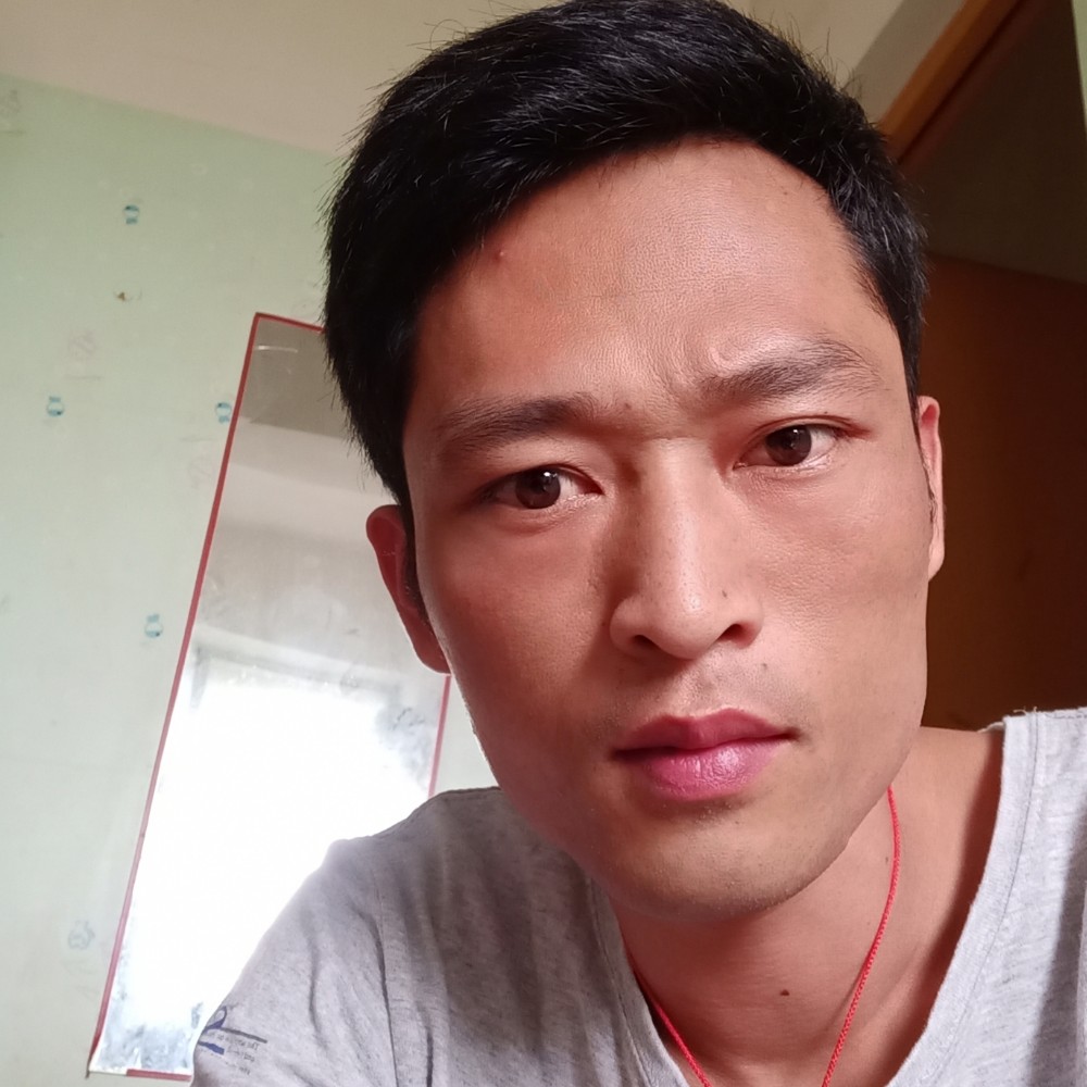 泪痕已干的照片