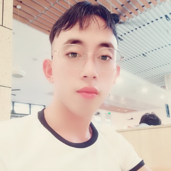 魁梧蹁跹导师的照片