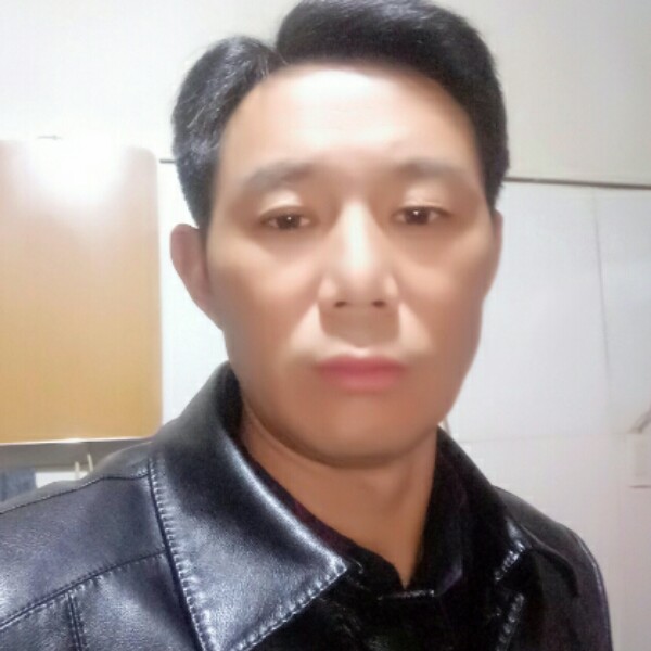 缘分蹙眉冷静的照片