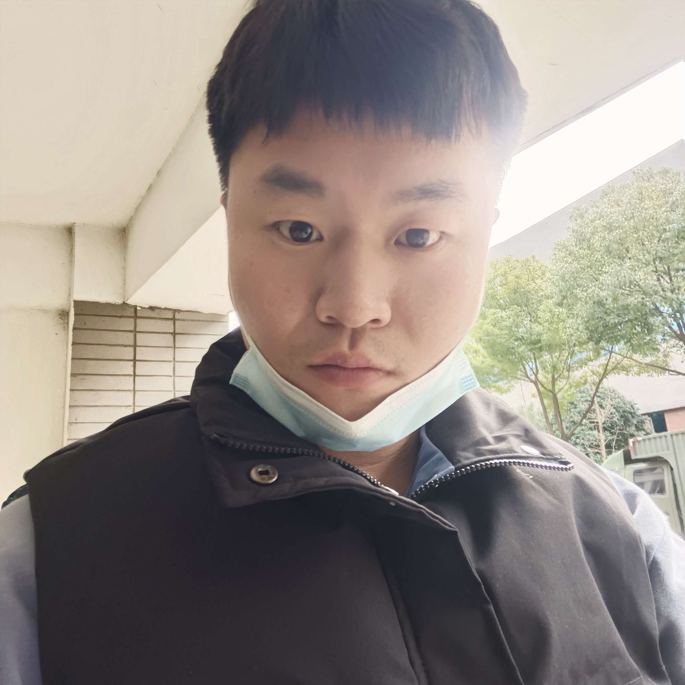 感动等待魔镜的照片