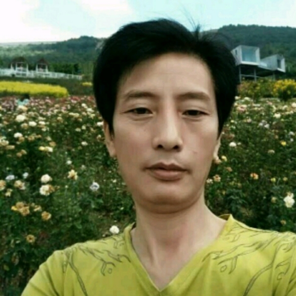 白云与尊敬的照片