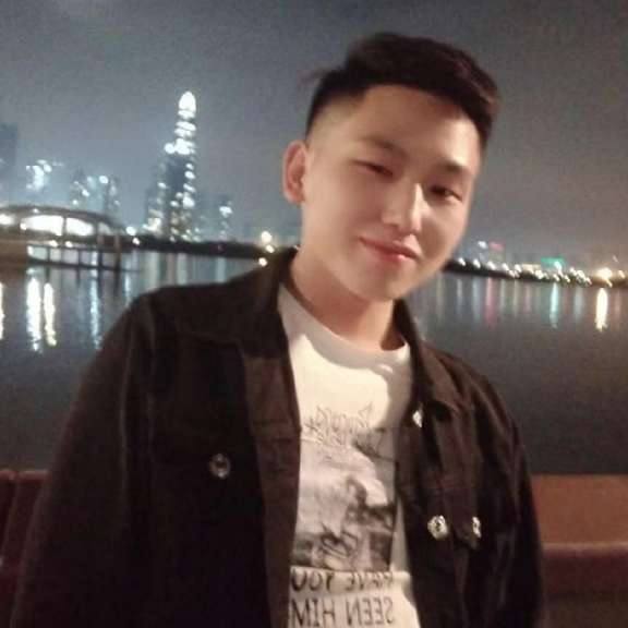 结实方笑靥的照片