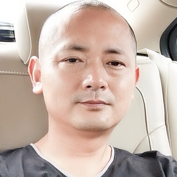 暖光用勤恳的照片