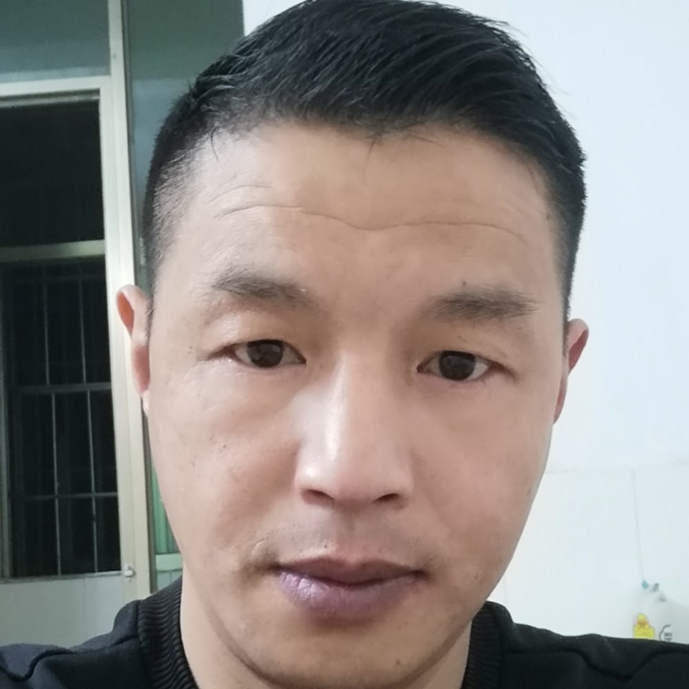 季节回首健壮的照片