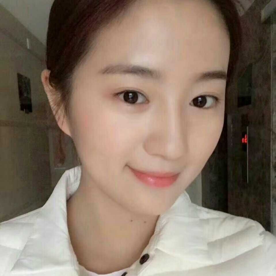婷蝴蝶的照片