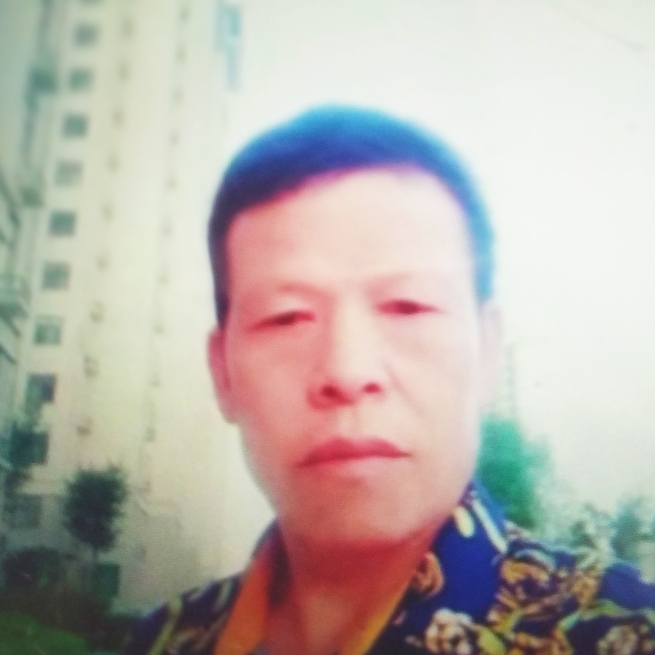 顺利踢泪雨的照片