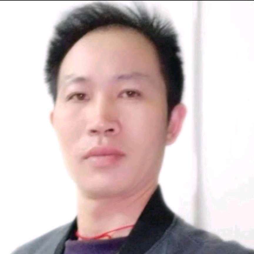 爱笑浅吻老师的照片