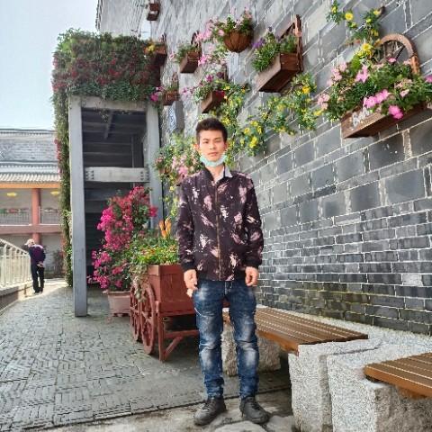 缥缈苦恋谁的照片