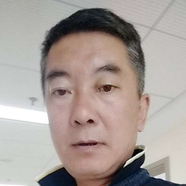 过期的帅哥的照片