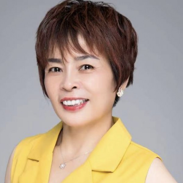 飞鸟多么小巧的照片