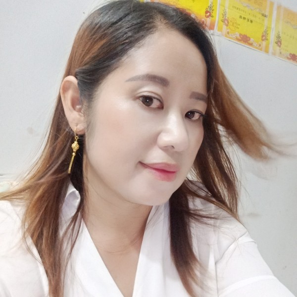 完美红颜的照片