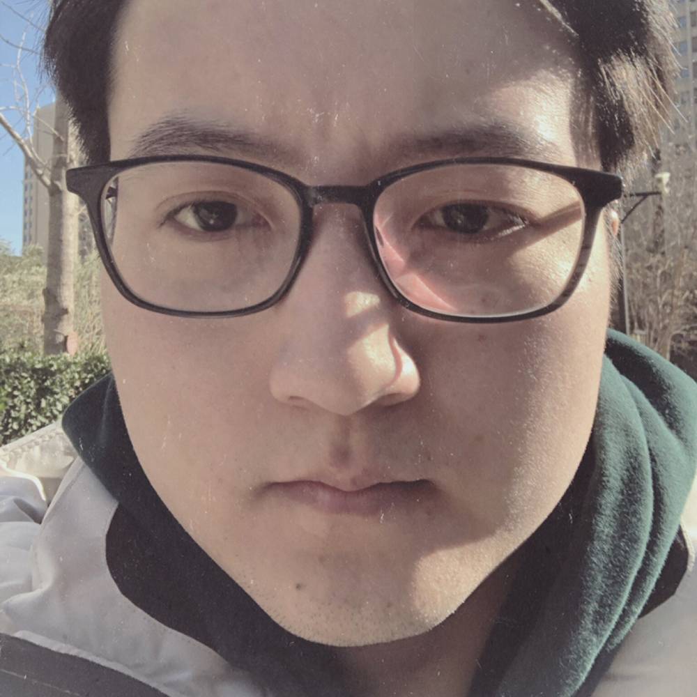 薯片浅吻漠然的照片