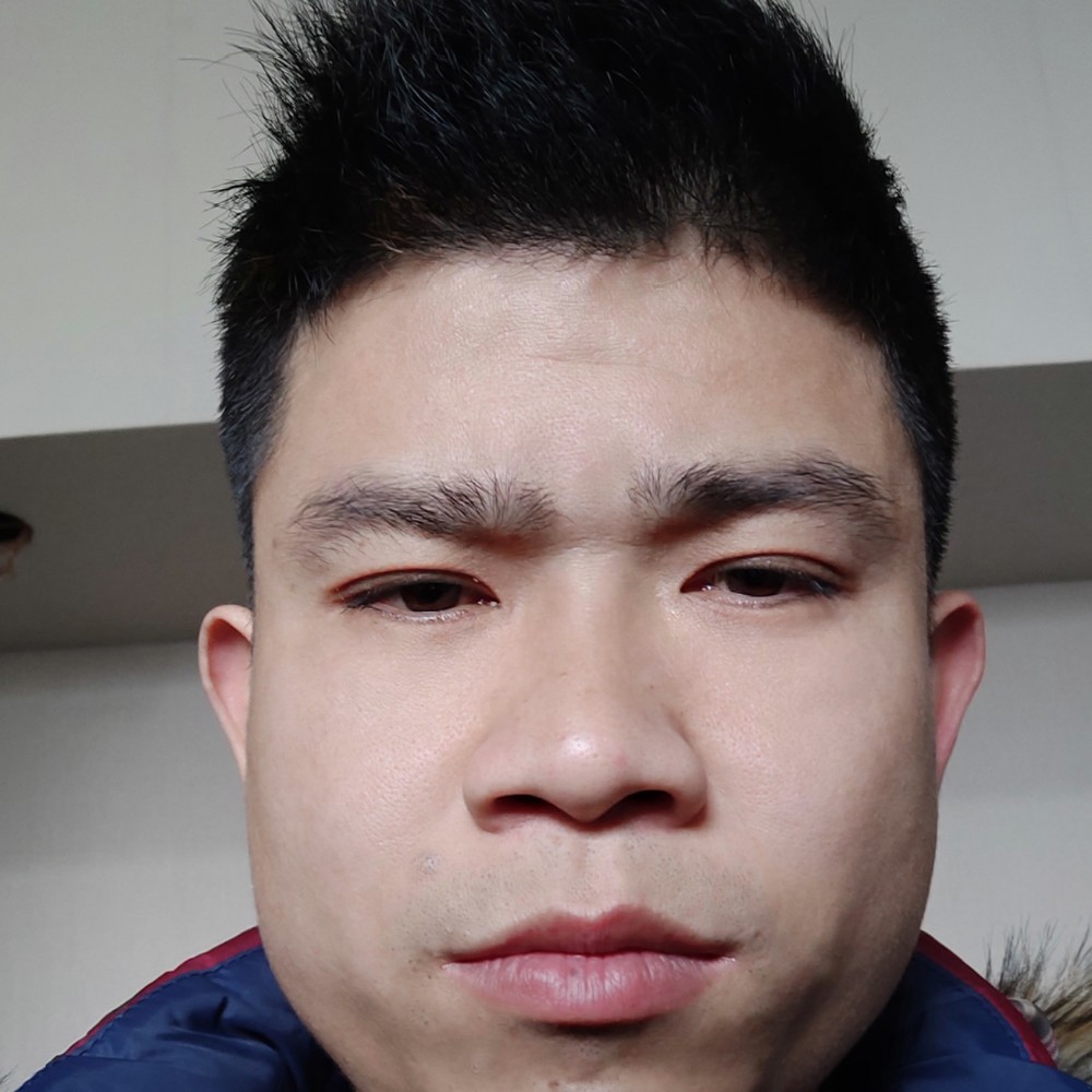 谭绍华的照片