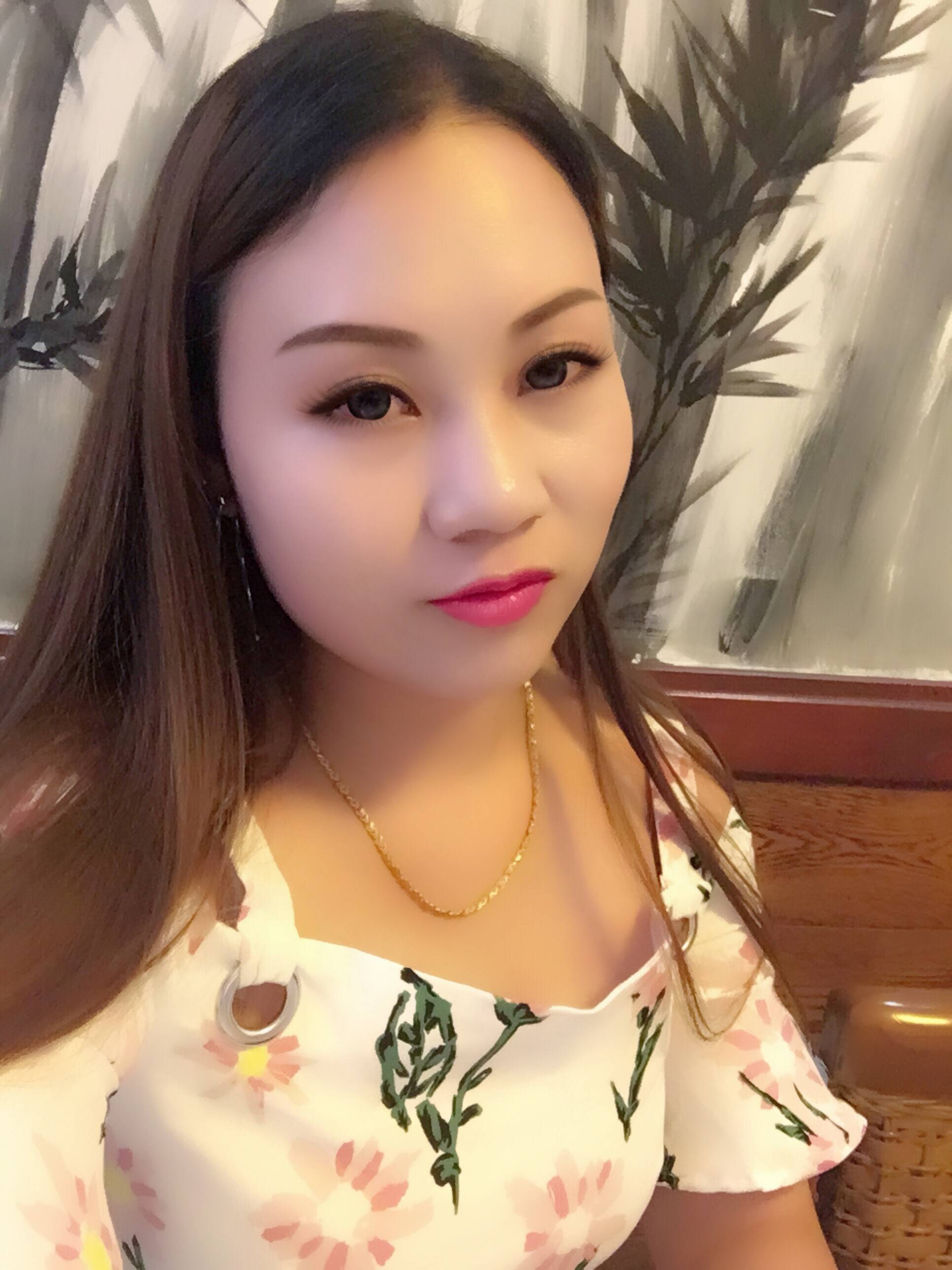 35岁离异女征婚照片(id:612370)_湖北武汉征婚交友_我主良缘网