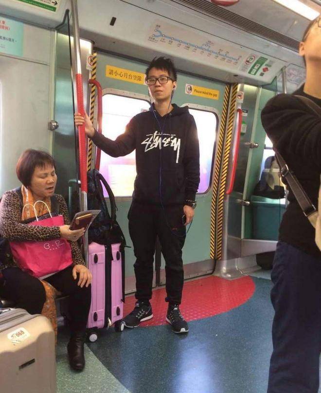 Ronald1314的照片