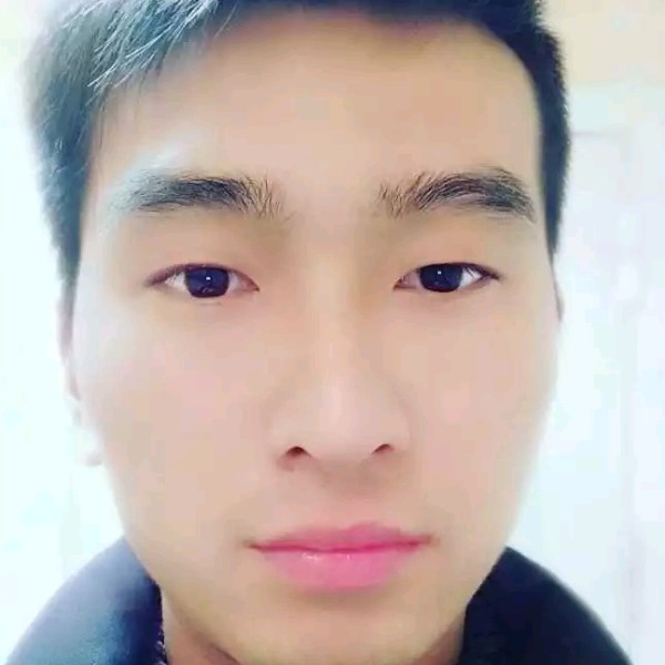 东方异朽君的照片