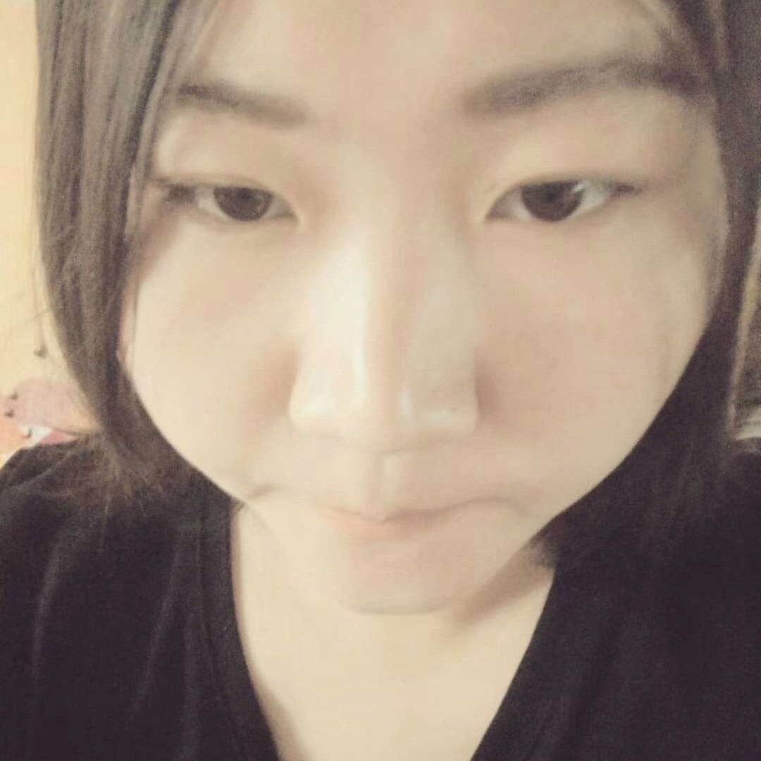 忧虑和墨镜的照片