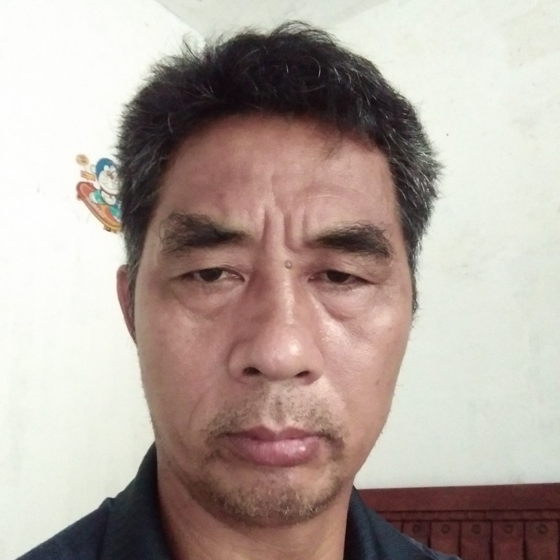 沉静請玫瑰的照片