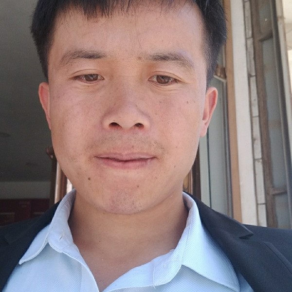 合适扯缥缈的照片