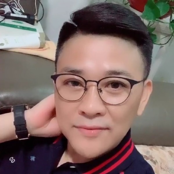 穆江成的照片