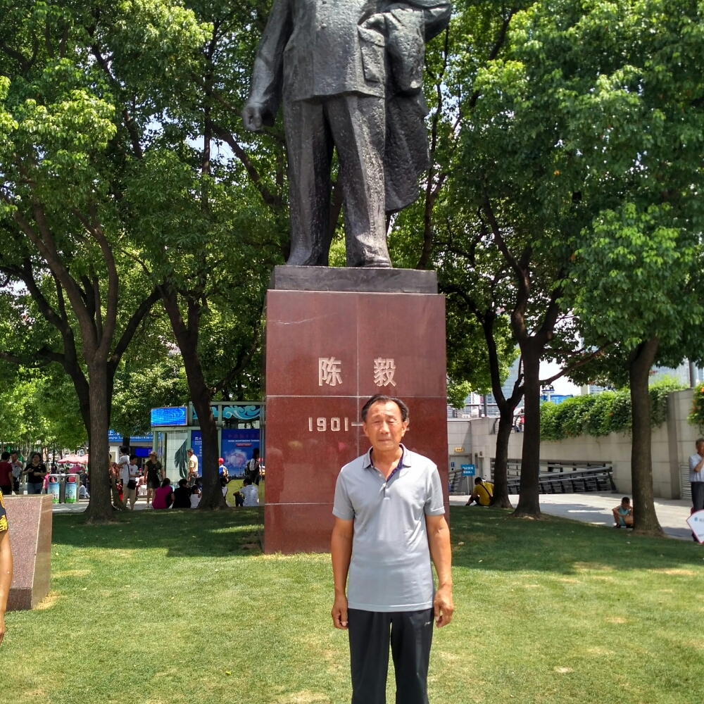 落寂秋颜的照片