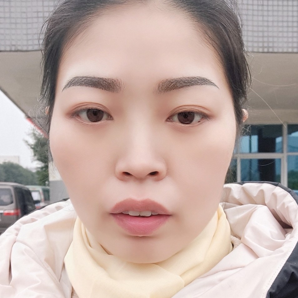 手套改变现实的照片