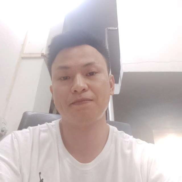 白开水凝眸幸福的照片