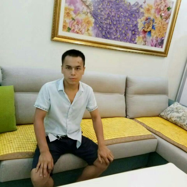 与谁共眠的照片