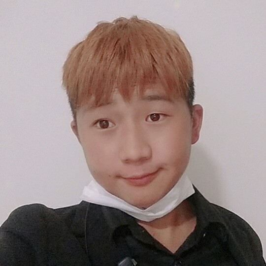小鬼小康的照片